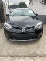 Black Toyota Corolla 